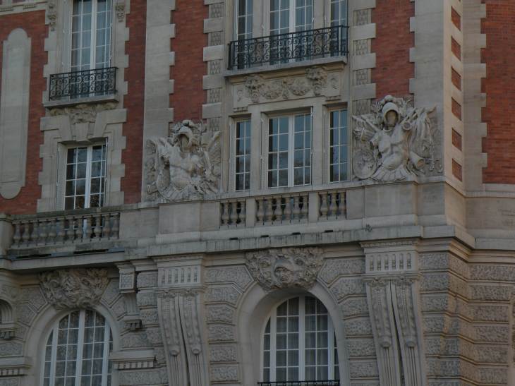  détail d'immeuble, rue Guynemer